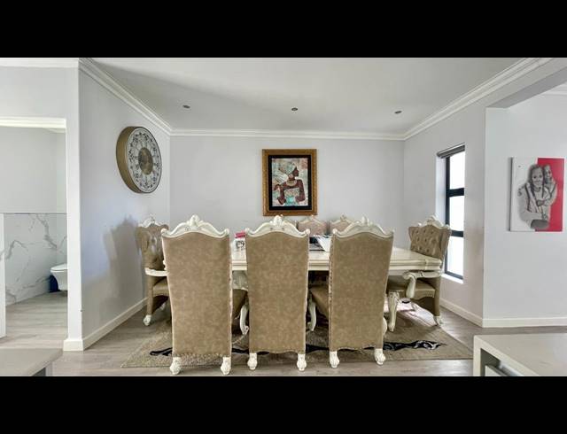 3 BEDROOM FREEHOLD FOR SALE IN SAGEWOOD